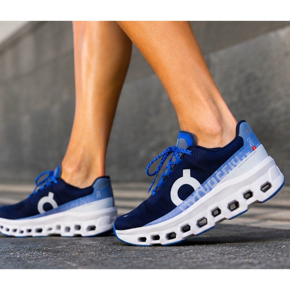 On Cloud Cloudmonster Hyper Women Running Shoes Size 11 Navy Blue White CloudTec - Picture 3 of 6
